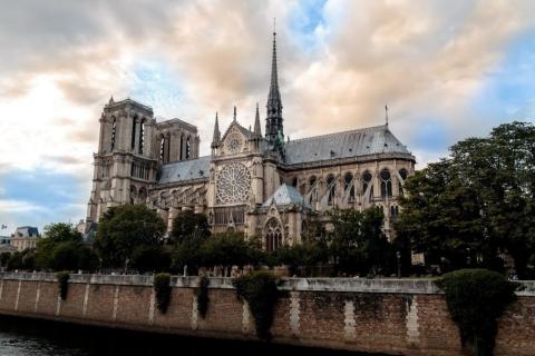 notre dame de paris                                                       